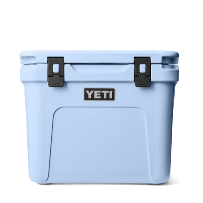 Yeti Roadie 32 Cooler Box in Big Sky Blue